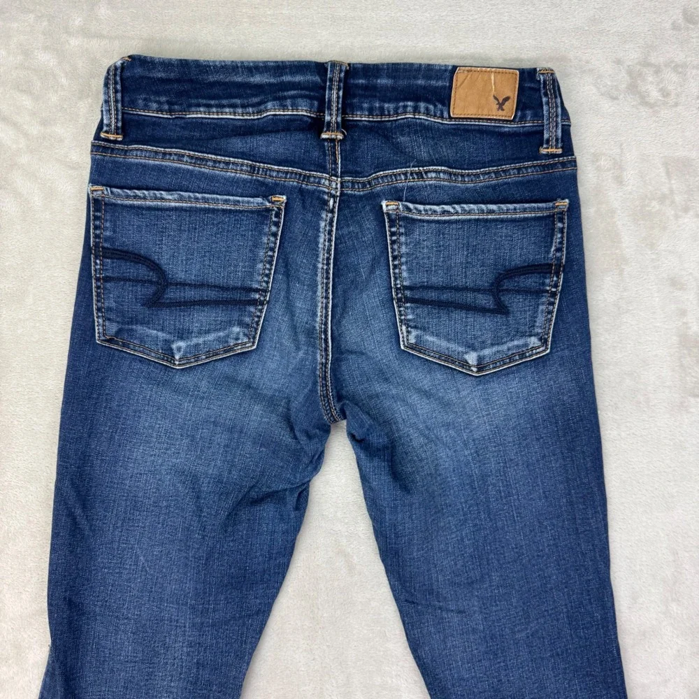 American Eagle Outfitters shipping fast